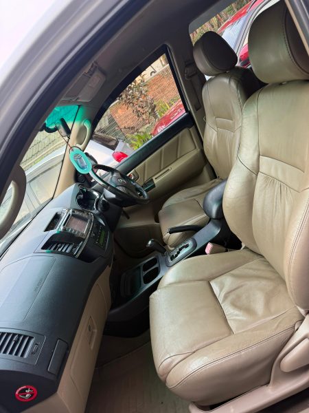 toyota fortuner 2 WD